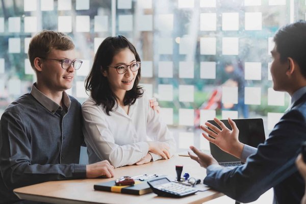 Un courtier en électricité pour comparer les offres pour professionnels