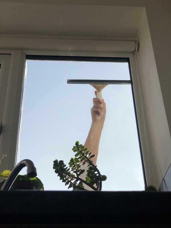 Nettoyage de  vélux et fenêtres de toits : comment faire ?