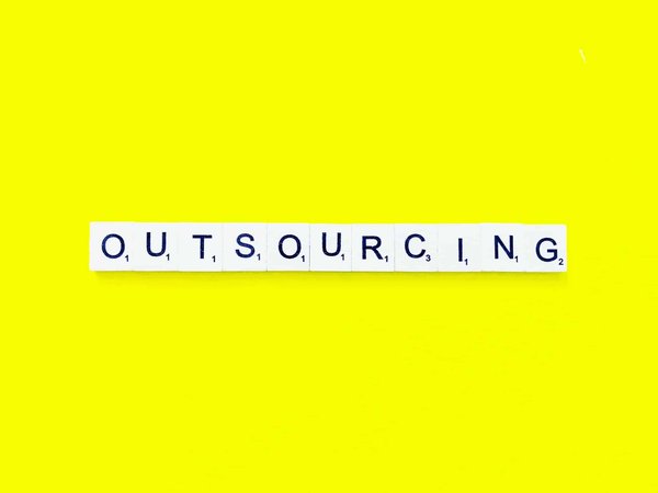 Quels sont les avantages de l'outsourcing de freelance?